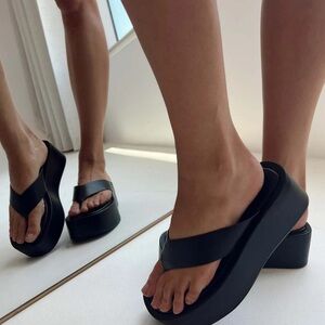 Princess Polly Platform Sandals